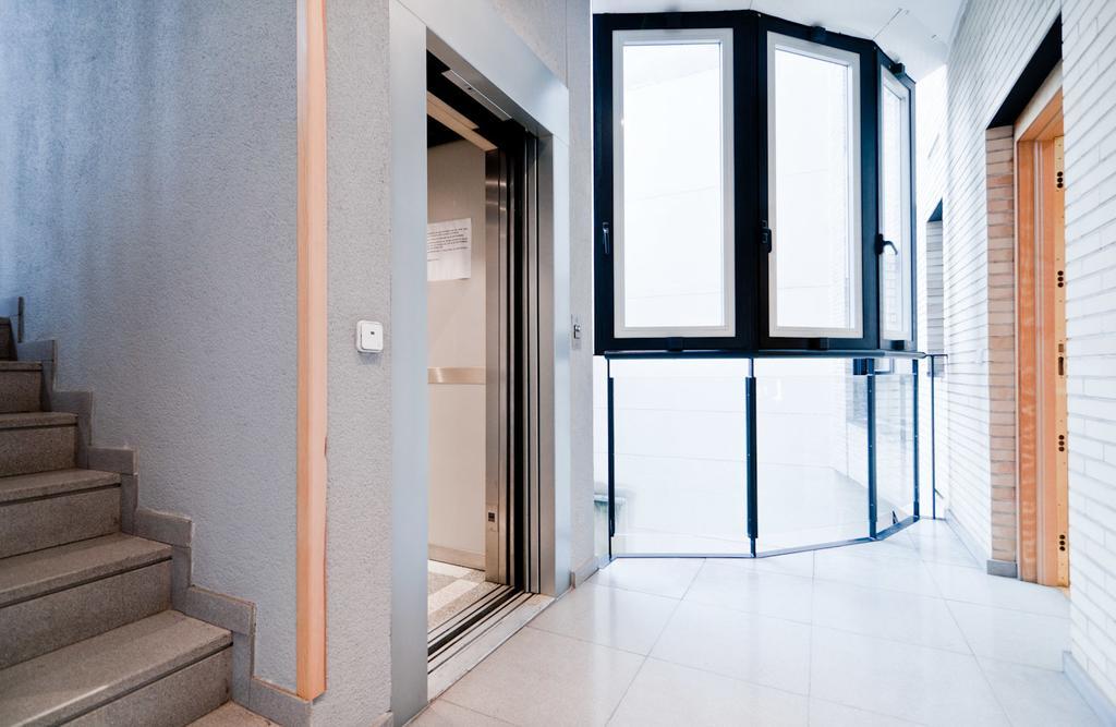 Apartamentos Plaza De Espana Madrid Bilik gambar