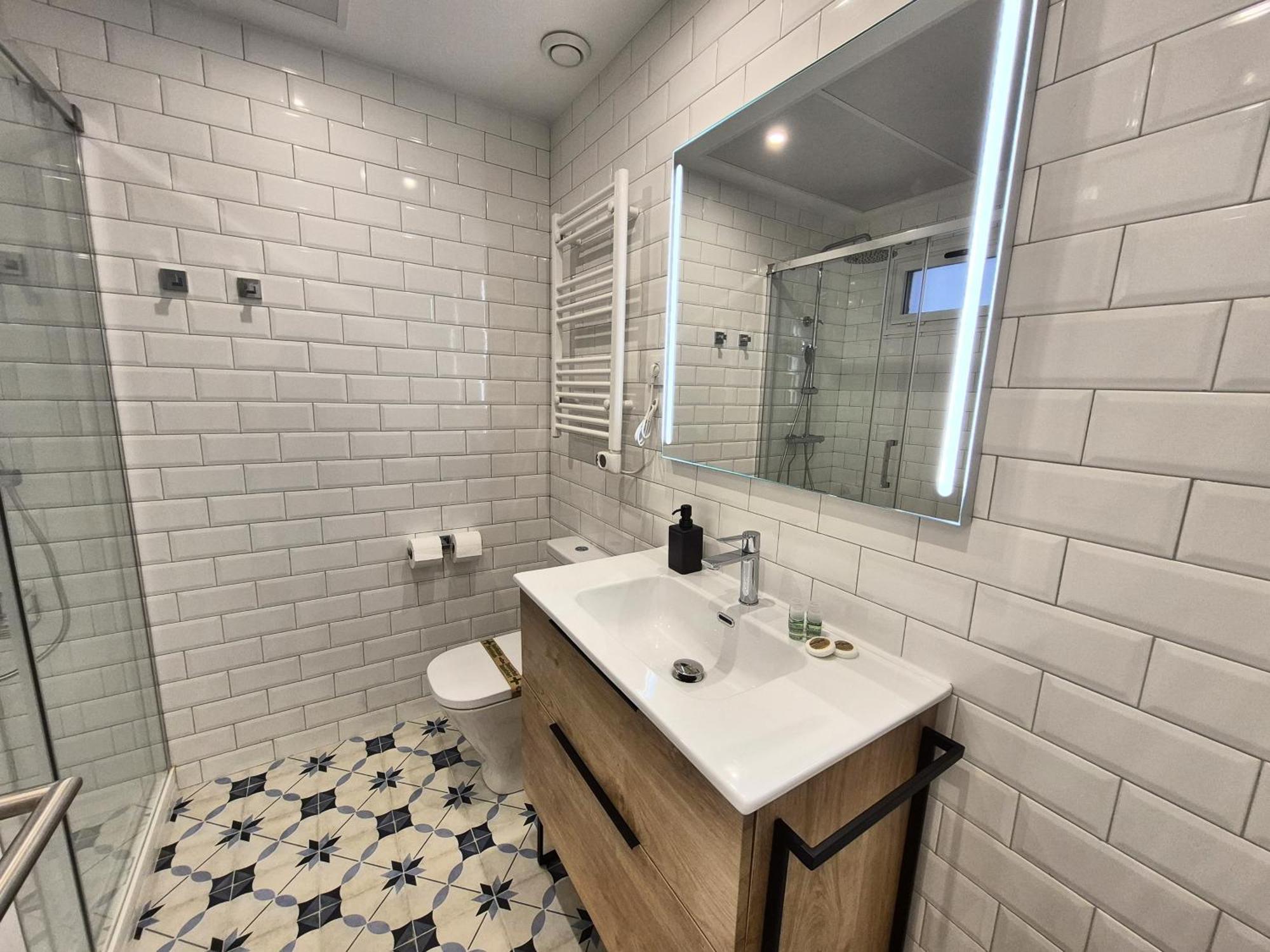 Apartamentos Plaza De Espana Madrid Luaran gambar