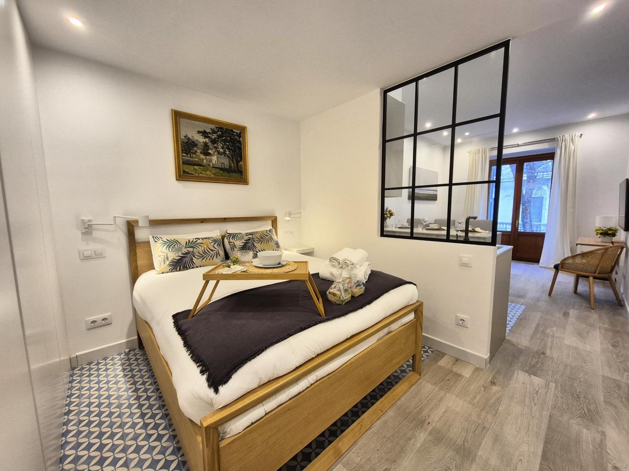 Apartamentos Plaza De Espana Madrid Luaran gambar
