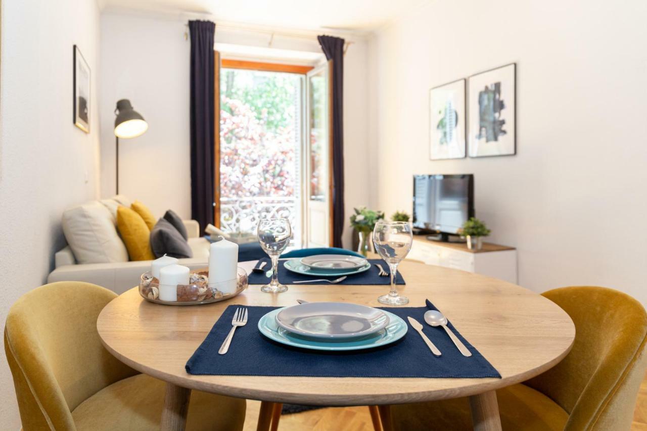 Apartamentos Plaza De Espana Madrid Luaran gambar