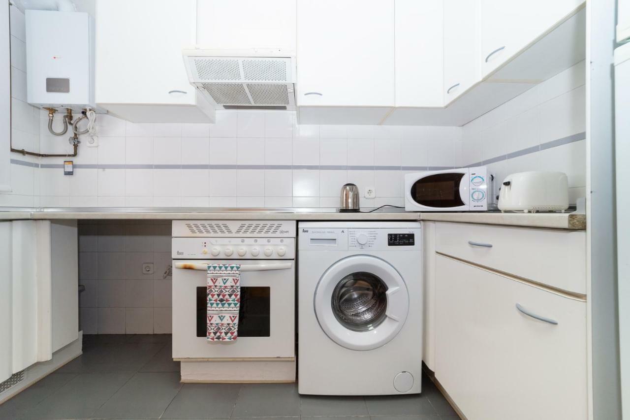 Apartamentos Plaza De Espana Madrid Luaran gambar