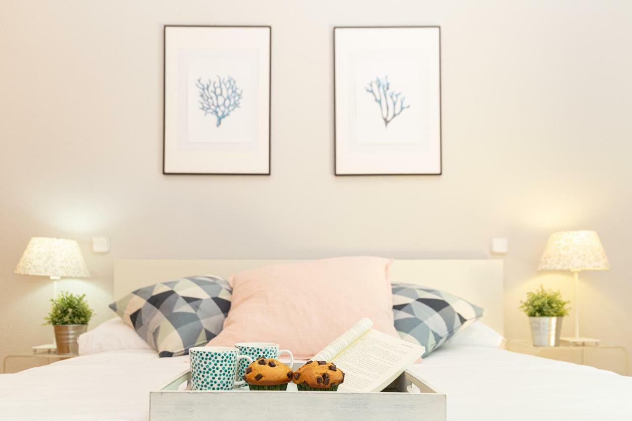 Apartamentos Plaza De Espana Madrid Luaran gambar