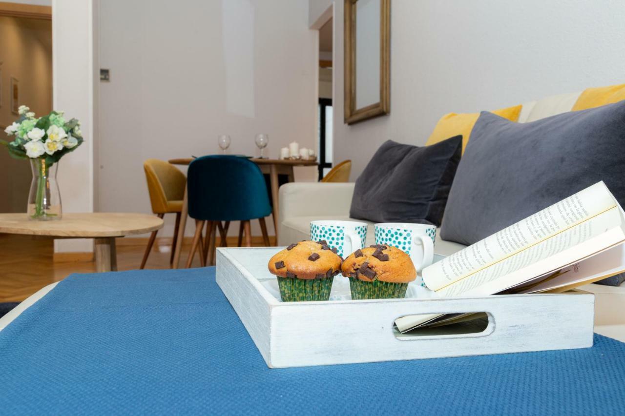 Apartamentos Plaza De Espana Madrid Luaran gambar